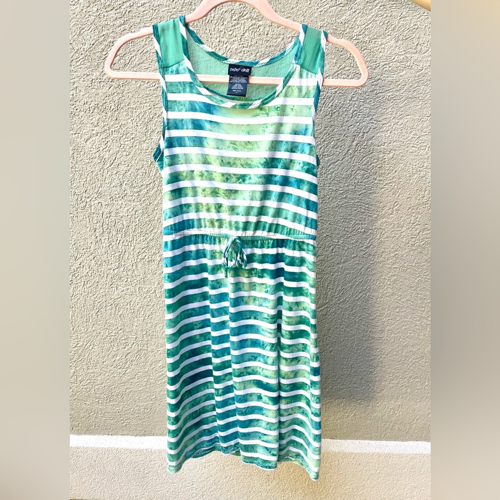 Donating on 7/23!!
paper doll Teal & White Striped Sleeveless Dress